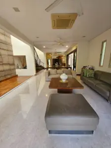 Renovated Semi D/1km To Tao Nan/Tranquil Surroundings, image 1